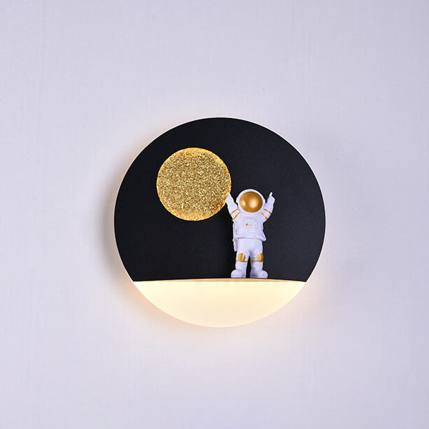 Contemporary creative iron resin round astronaut LED wall lamp for bedroom