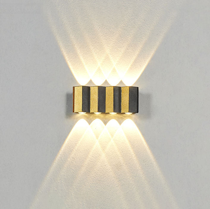 Modern Light Luxury Gold Aluminum Outdoor Waterproof Terrace LED Wall Light Lamp