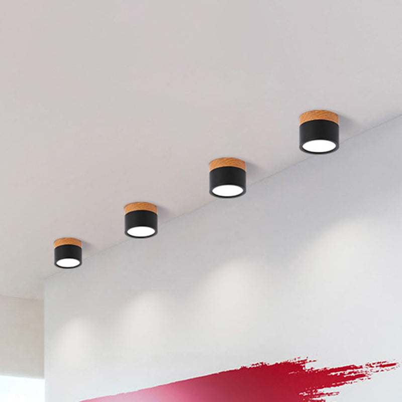 Modern Macaron Ceiling Lamp – Compact Metal/Wood Ceiling Light for Kitchen and Bar in Yellow, Madigas and Madigasack