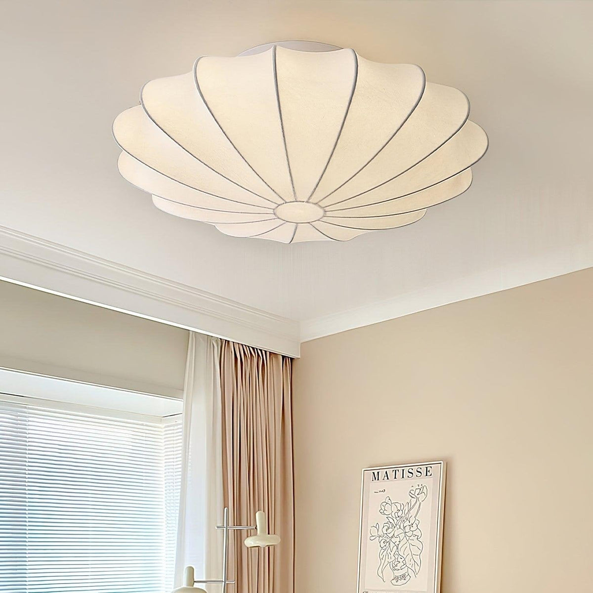 Bowl-shaped fabric ceiling lamp Elegant design