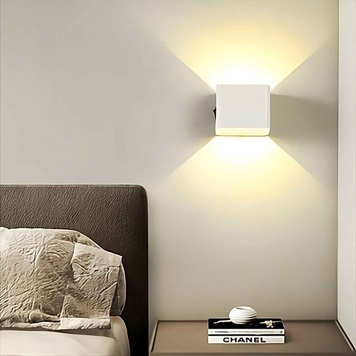 VellaGlow™ | Luxurious wall lamp with motion sensor