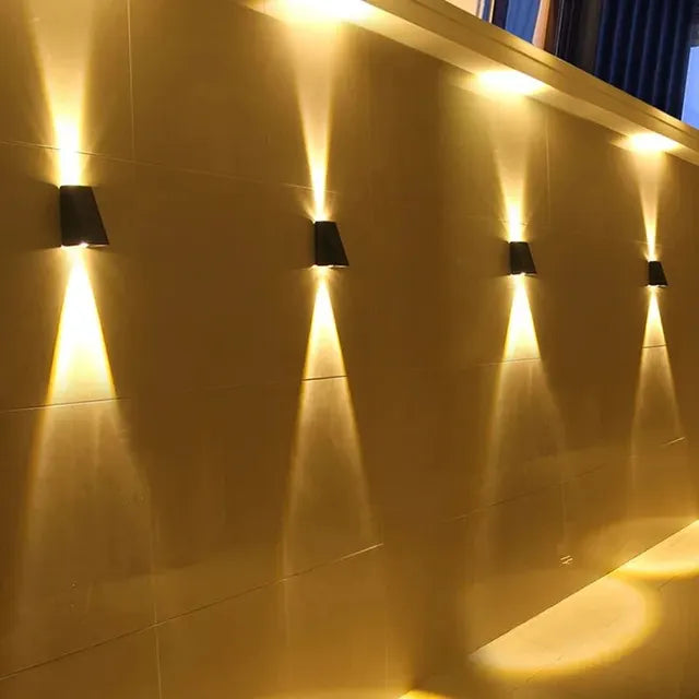 Waterproof solar lights for outdoor use – LED wall lights for garden & terrace