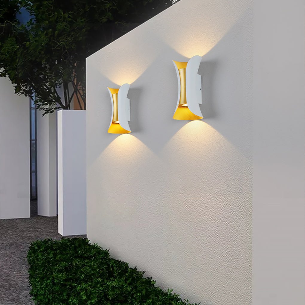 Elegant waterproof LED lamps with curved shape for the garden