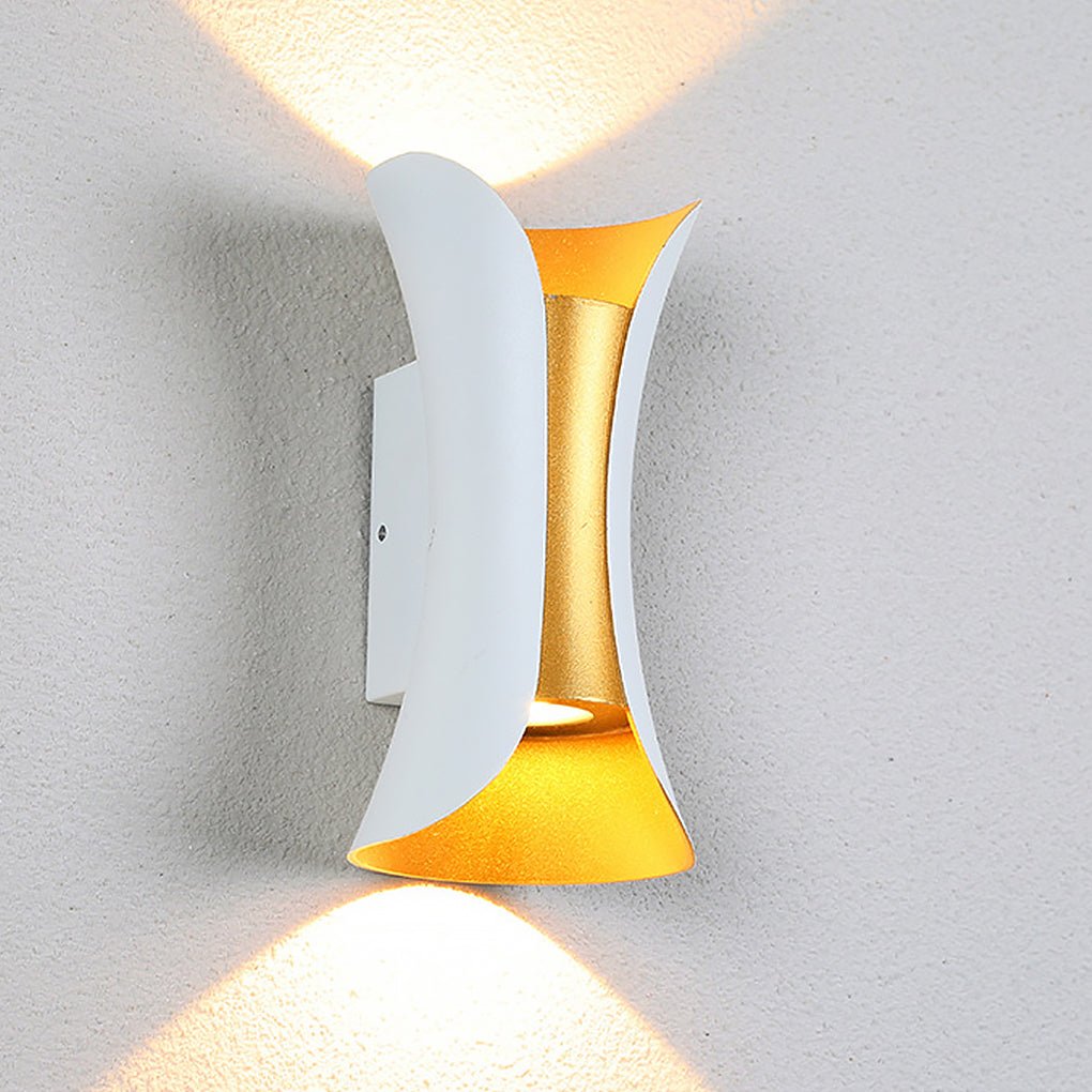 Elegant waterproof LED lamps with curved shape for the garden