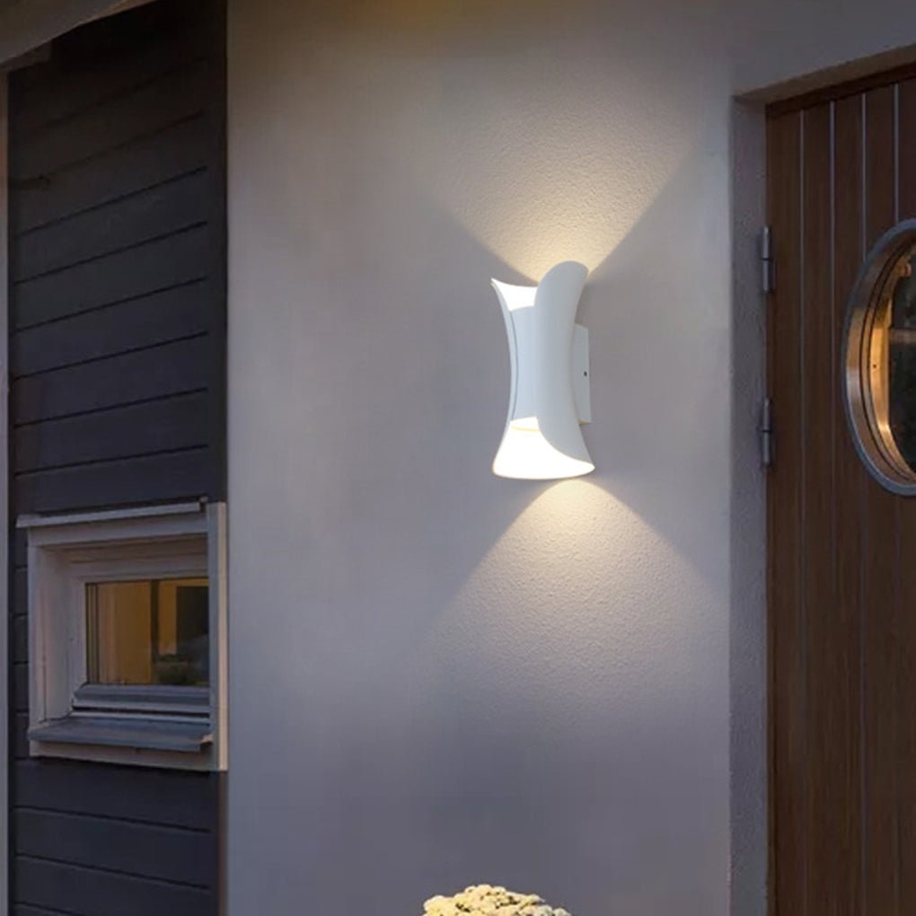 Elegant waterproof LED lamps with curved shape for the garden